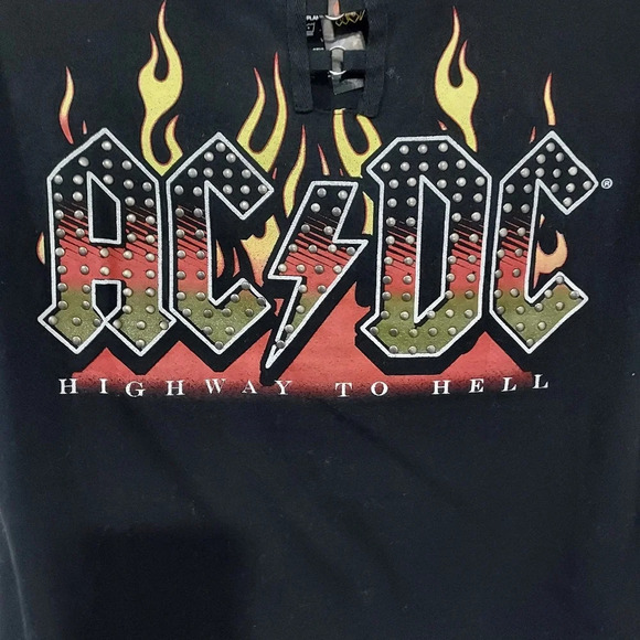 NWOT AC/DC Highway to Hell Graphic Cropped Tee Shirt in Size L - Picture 7 of 8